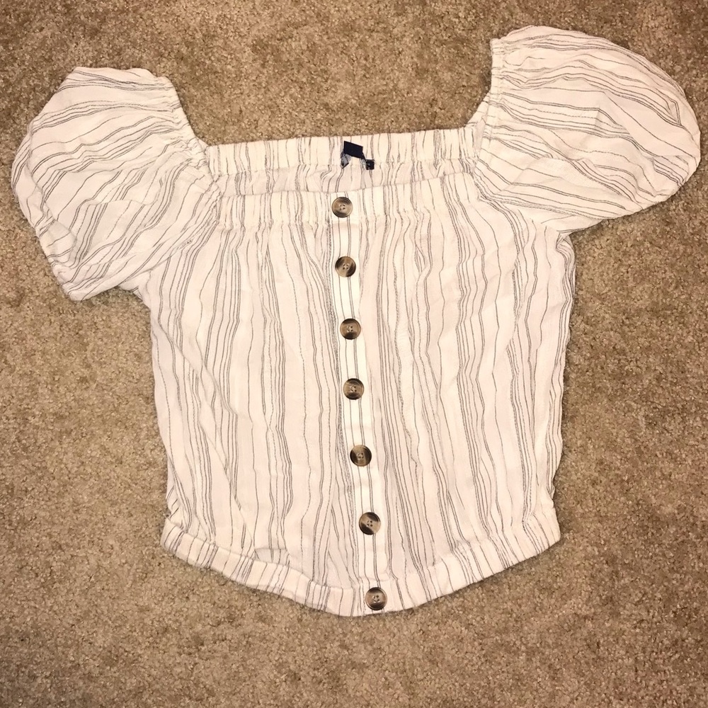 NWOT balloon sleeve off the shoulder shirt!